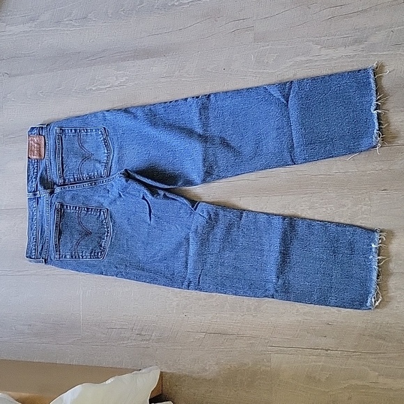 Levi's ankle cropped jeans with frayed hem - Picture 13 of 13